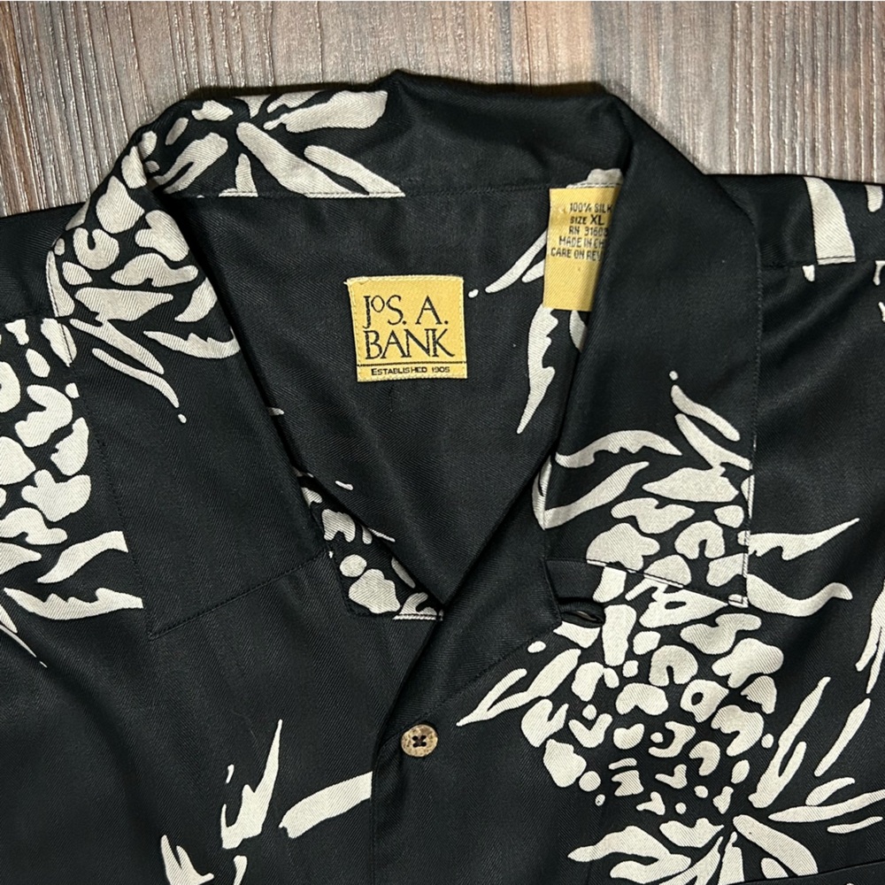 Vintage Jos A Bank 100% Silk Hawaiian Shirt Men XL Tropical Loop Collar Black - Picture 2 of 7